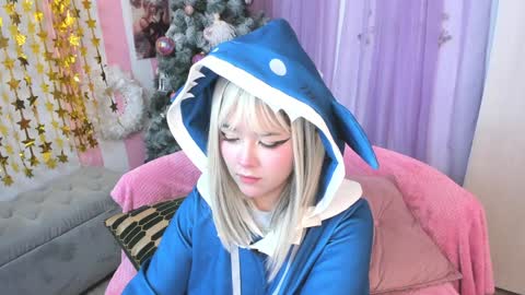 Laura online show from 01-05-25, 03:11