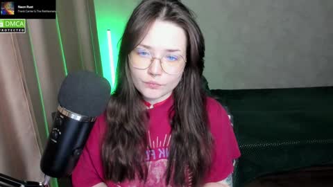 Snapshot of hell_hotline chatting on 12-02-24, 07:05 Red online show from 12-02-24, 07:05