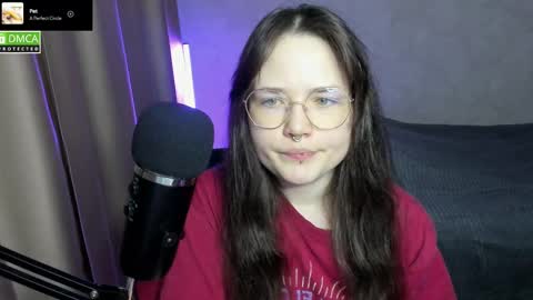 Snapshot of hell_hotline chatting on 02-15-25, 09:26 Red online show from 02-15-25, 09:26