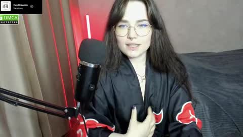 Snapshot of hell_hotline chatting on 02-20-25, 10:04 Red online show from 02-20-25, 10:04
