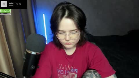 Red online show from 01-14-26, 06:46