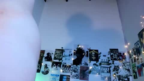 hellen online show from 02-28-26, 05:19