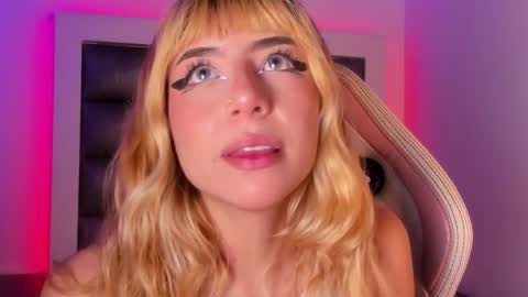 hellen__smith_ online show from 03-30-26, 08:43