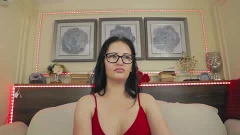 Snapshot of hellendesire chatting on 06-20-26, 02:36 online show from 06-20-26, 02:36