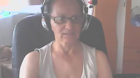 hellenmarie online show from 09-14-25, 10:25