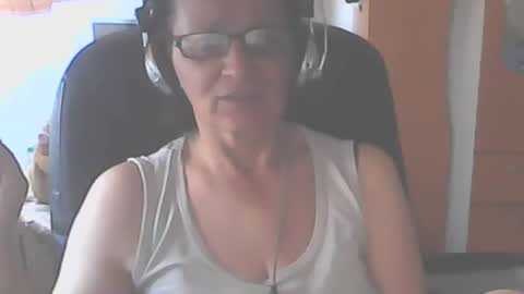 hellenmarie online show from 09-20-25, 09:54