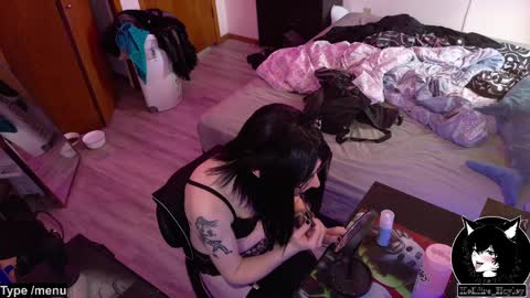 Hayley online show from 04-09-26, 01:05