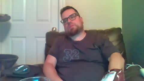 Snapshot of hellflow chatting on 10-10-25, 01:37 hellflow online show from 10-10-25, 01:37