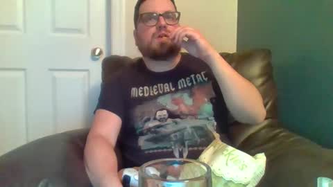 Snapshot of hellflow chatting on 10-24-25, 02:19 hellflow online show from 10-24-25, 02:19