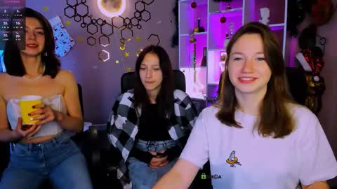 Helli online show from 01-06-26, 08:34