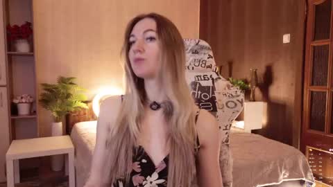 Snapshot of hello_lisha chatting on 04-30-26, 08:20 Alisia Monday to Friday from 10 am to 4 pm GMT 2 online show from 04-30-26, 08:20