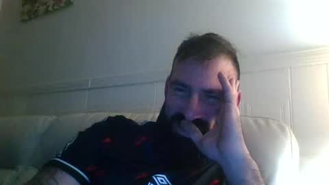 hellobunbunx0 online show from 10-17-25, 08:55