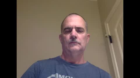 Snapshot of helloitsme969 chatting on 10-15-25, 08:31 helloitsme969 online show from 10-15-25, 08:31