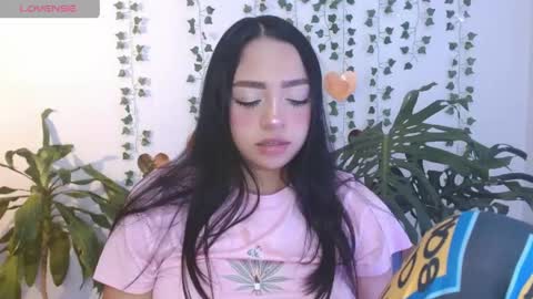 hellokitty_valery1 online show from 04-21-26, 01:53