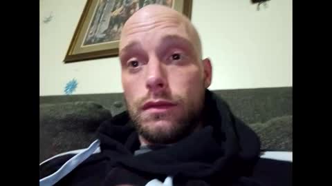 Snapshot of helloladysandgents chatting on 12-16-25, 06:40 helloladysandgents online show from 12-16-25, 06:40