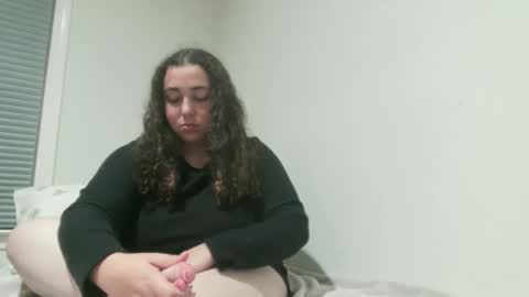 hellooli online show from 12-23-25, 05:16