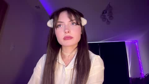 hellyluxury online show from 05-12-26, 04:26