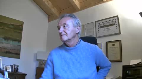 Snapshot of helmut227 chatting on 11-17-25, 08:53 helmut227 online show from 11-17-25, 08:53