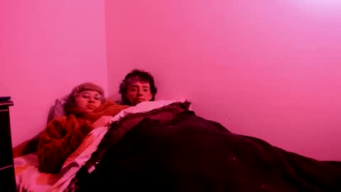 helokitkat online show from 10-30-25, 03:52