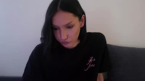 Eva online show from 11-28-25, 03:31