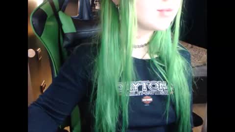 Snapshot of hentaishiing chatting on 09-16-25, 11:44 Hentaishiing online show from 09-16-25, 11:44