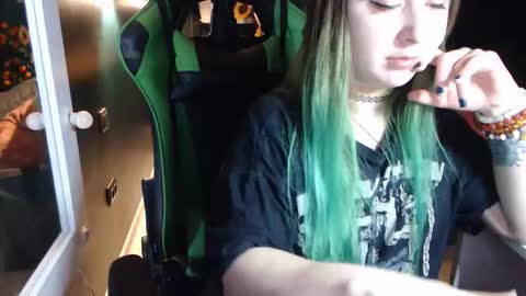 Hentaishiing online show from 05-23-26, 05:39