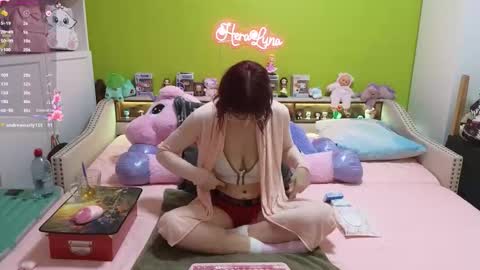 HeraLuna  online show from 01-09-26, 09:49