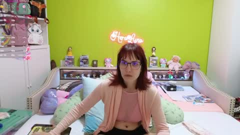 HeraLuna  online show from 04-07-26, 07:47