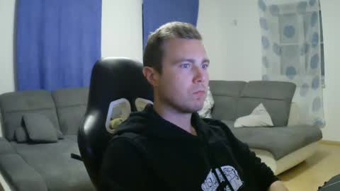 John Pearl online show from 03-11-25, 07:03