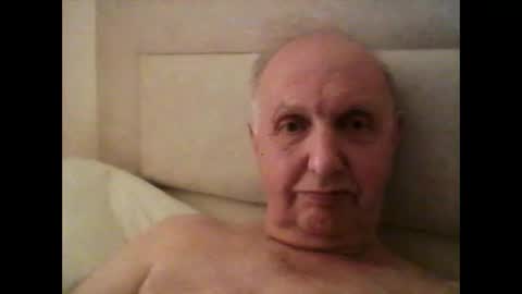 Snapshot of herdsman3 chatting on 12-01-24, 11:25 herdsman3 online show from 12-01-24, 11:25