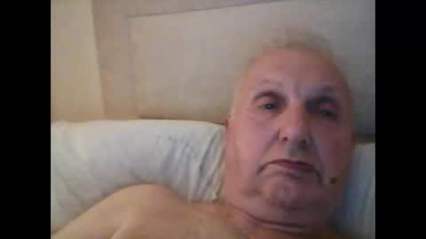 Snapshot of herdsman3 chatting on 02-09-25, 12:17 herdsman3 online show from 02-09-25, 12:17