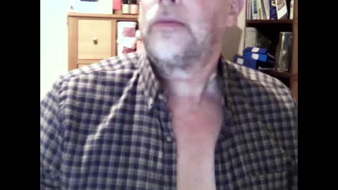Snapshot of hereford66 chatting on 02-24-25, 08:27 hereford66 online show from 02-24-25, 08:27