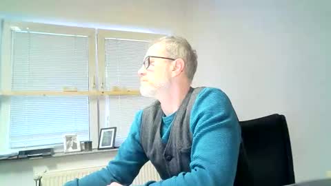 hering76 online show from 04-01-26, 06:36