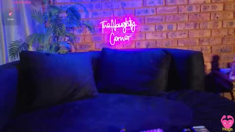 Snapshot of herjourneyxoxo chatting on 09-29-25, 07:46 HerJourneyXoXo online show from 09-29-25, 07:46