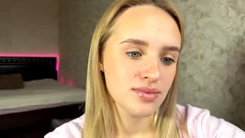 Sylvia online show from 10-13-25, 08:36