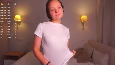 Snapshot of herminaabedi chatting on 12-03-25, 11:30 Hermina online show from 12-03-25, 11:30