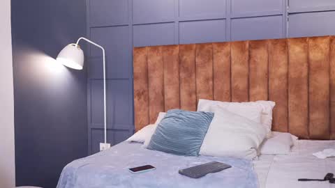 Hermione Scott online show from 12-31-24, 01:08