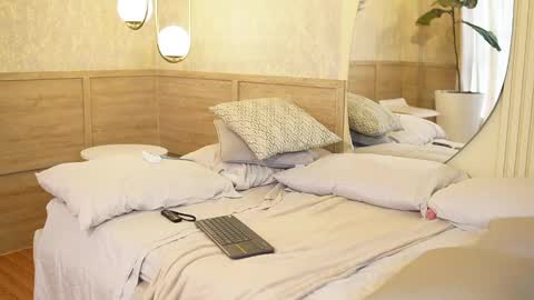 Hermione Scott online show from 01-14-25, 07:32