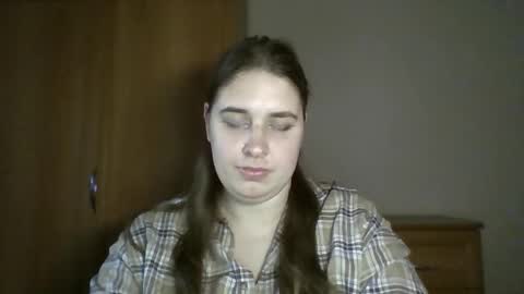 hess_luna_ online show from 10-29-25, 10:06