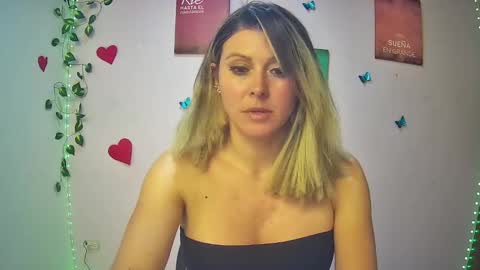 Hestesiaxx online show from 01-14-25, 02:08