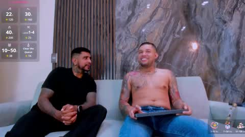 Snapshot of heteros_men chatting on 10-14-25, 02:18 heteros men online show from 10-14-25, 02:18