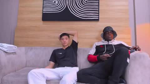 heteros men online show from 04-23-26, 01:46