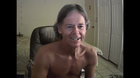 hewes1 online show from 05-18-26, 08:42