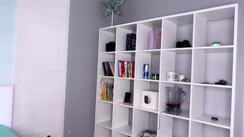 Snapshot of hey_arnold chatting on 12-29-24, 03:03 Arnold online show from 12-29-24, 03:03