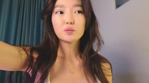 Audrey online show from 04-24-26, 01:46