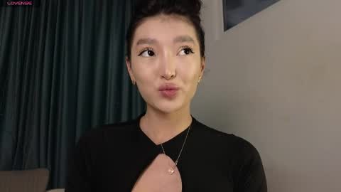 Audrey online show from 04-27-26, 02:59