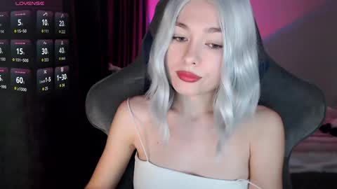  Nora  online show from 04-21-26, 07:03