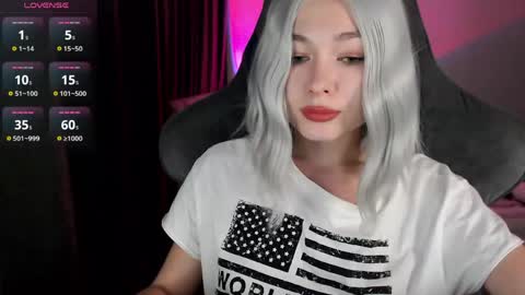  Nora  online show from 04-26-26, 10:51