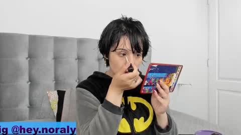 Snapshot of hey_noraly chatting on 02-23-25, 04:28 Noraly  online show from 02-23-25, 04:28