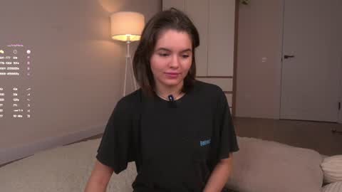 Snapshot of heyim_laura chatting on 07-11-26, 08:06 Laura online show from 07-11-26, 08:06